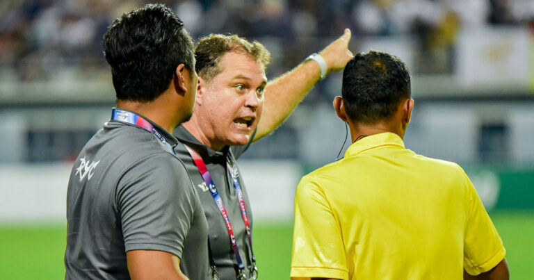 คาร์ลอส ชมเกมรับ ระยอง ช่วยพาทีม ยันเสมอ เมืองทอง สำเร็จ