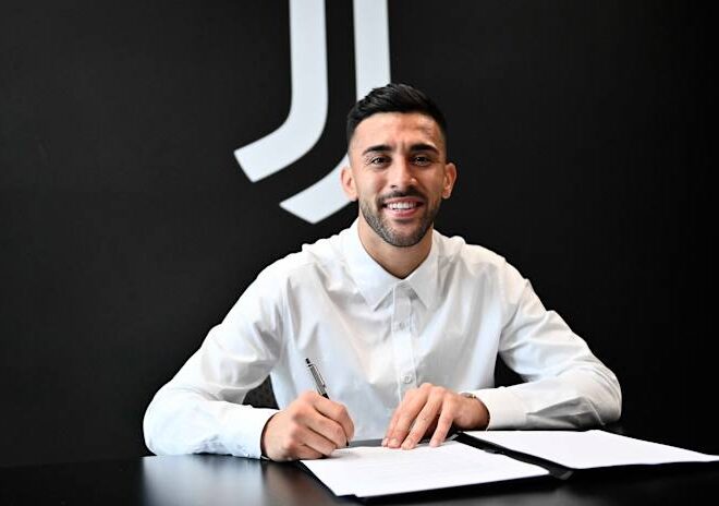 ยูเวนตุส เปิดตัว นิโก้ ปีกตัวเก่ง จาก ฟิออเรนติน่า