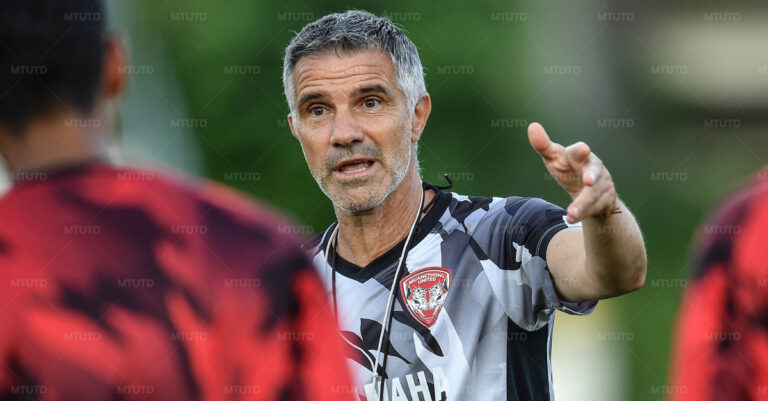 จิโน่ เป็นปลื้ม หลังพา เมืองทอง คว้าสามแต้มแรกในลีก ได้สำเร็จ