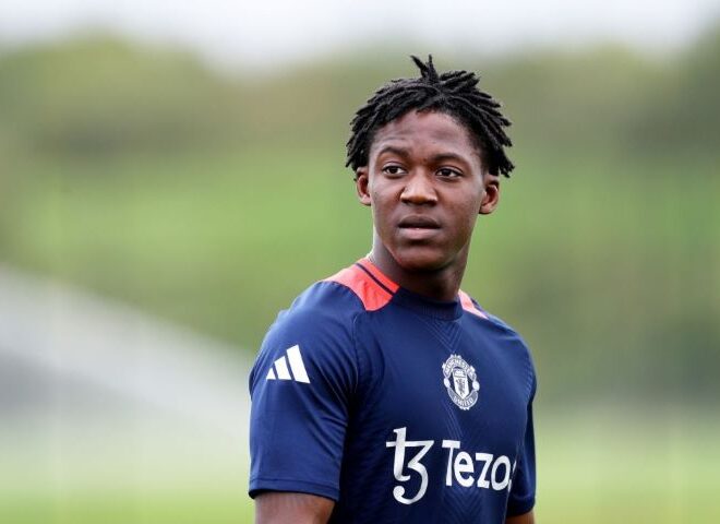 เท็น ฮาก ยก ไมนู กองกลางสุดเฟอร์เฟ็ค