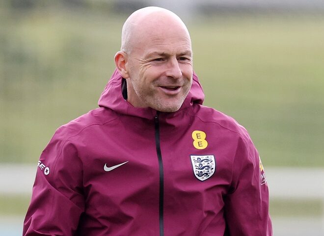 ลัลลาน่า ยก คาร์สลีย์ เหมาะสมสานงานต่อ เซาธ์เกต