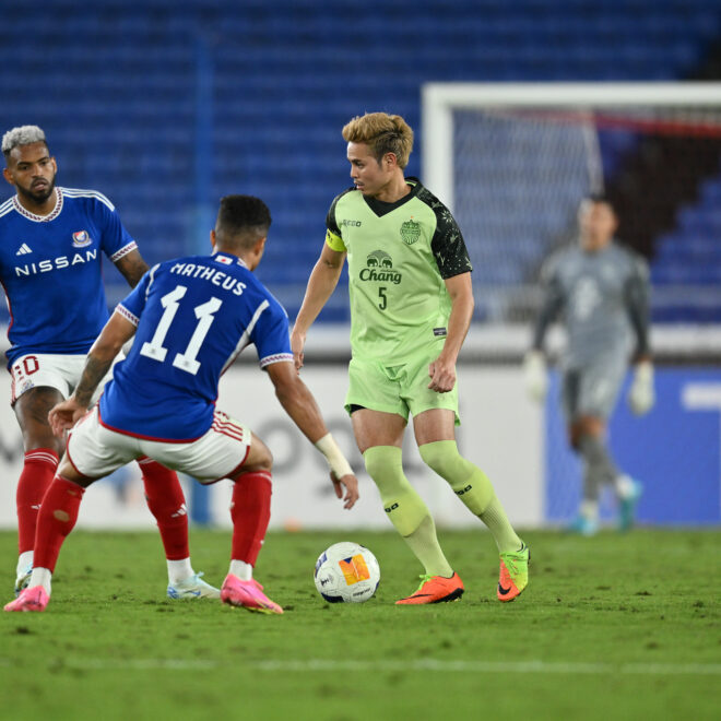 หมดสภาพ! บุรีรัมย์ 10 คน โดน โยโกฮาม่า ไล่ต้อนเละ 4-0