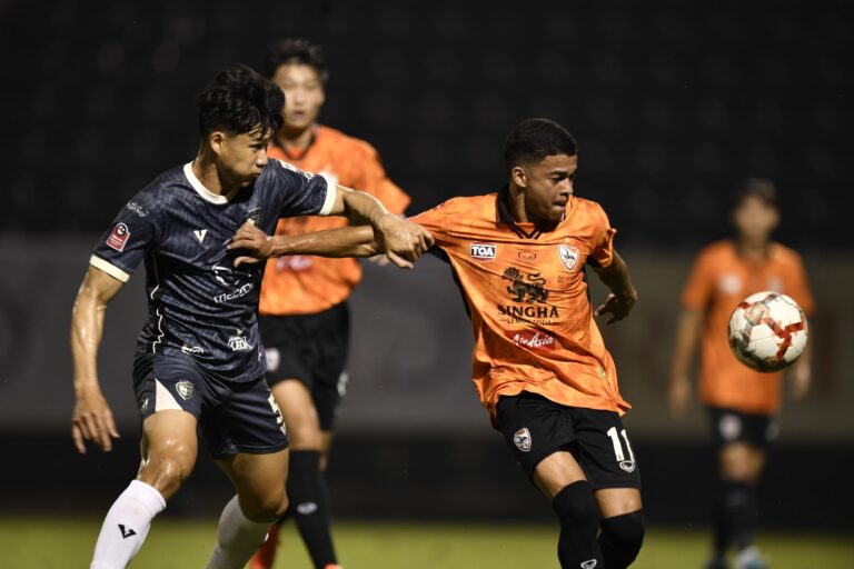 ไหวมั้ย! เชียงราย ไปกันใหญ่ แพ้ นครราชสีมา 2-0 พ่าย 4 เกมติด