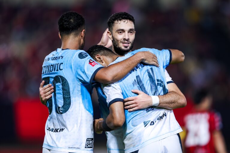 จ่าฝูงยาวไป! บียี แรงไม่ตก บุกปราบ ขอนแก่น ถึงถิ่น 3-2