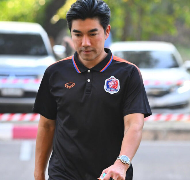 สุดช็อก! โค้ชอ้น ลาออก หลัง ท่าเรือ พ่าน บียู 2-0