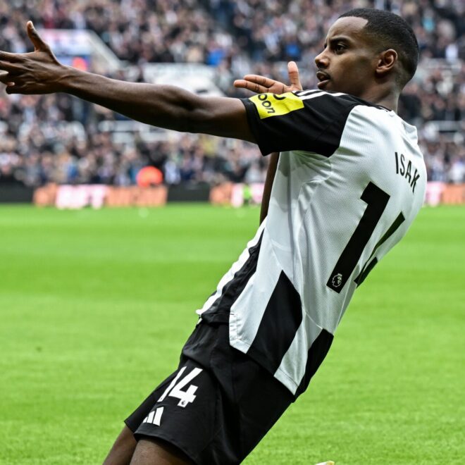 สาลิกาดง ท็อปฟอร์ม ได้ อิซัค โหม่ง สุดสวย คว่ำ ปืนใหญ่ 1-0